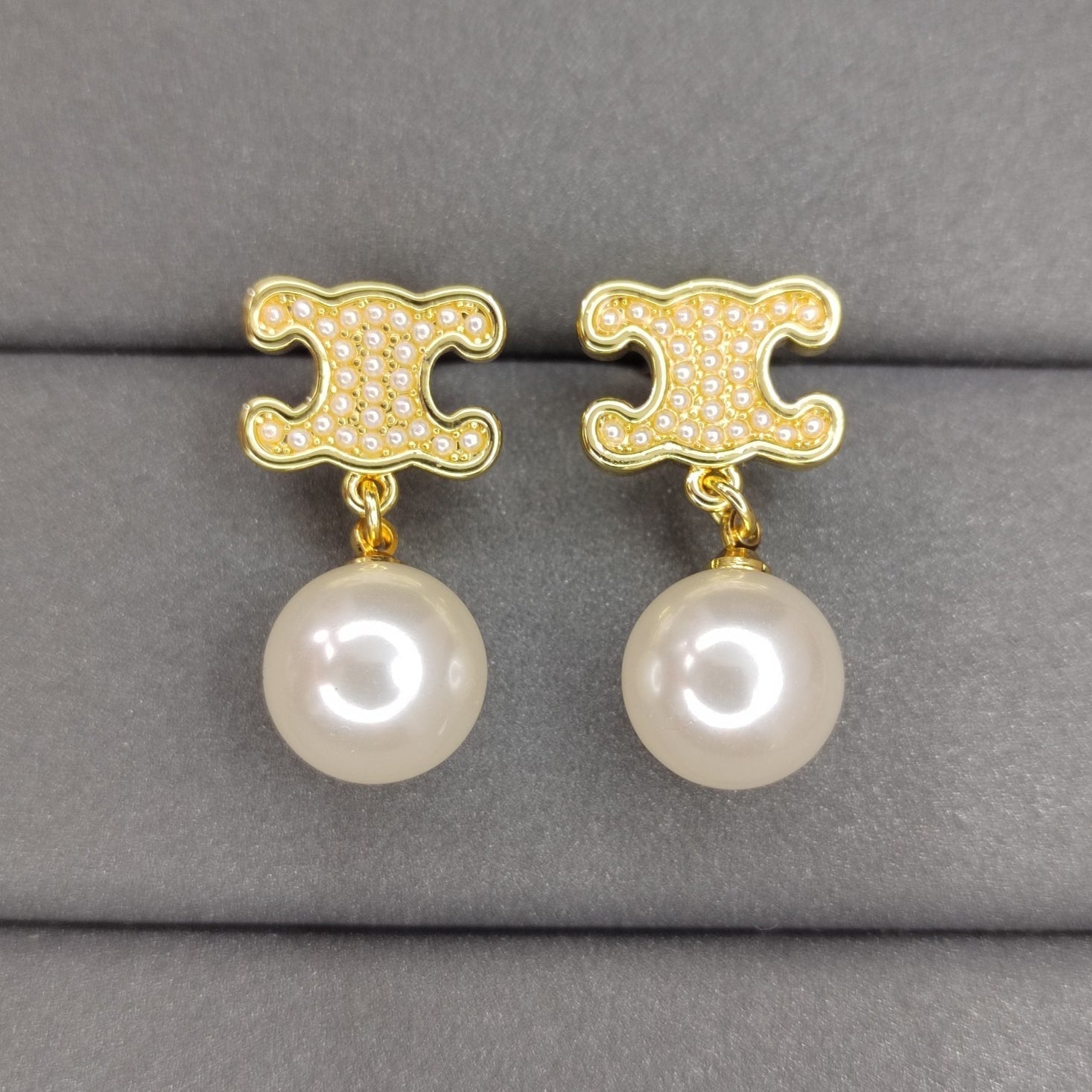 18K Celine Pearls Earrings