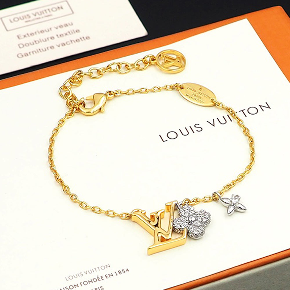 18K Louis Vuitton Gram Diamond Bracelet