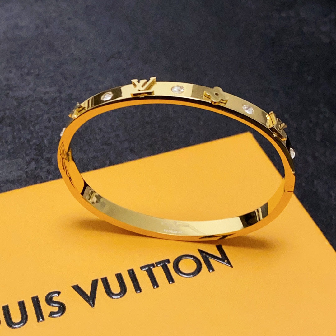 18K Louis Vuitton Diamonds Bracelet